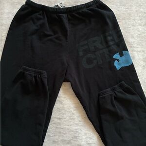 Free city joggers